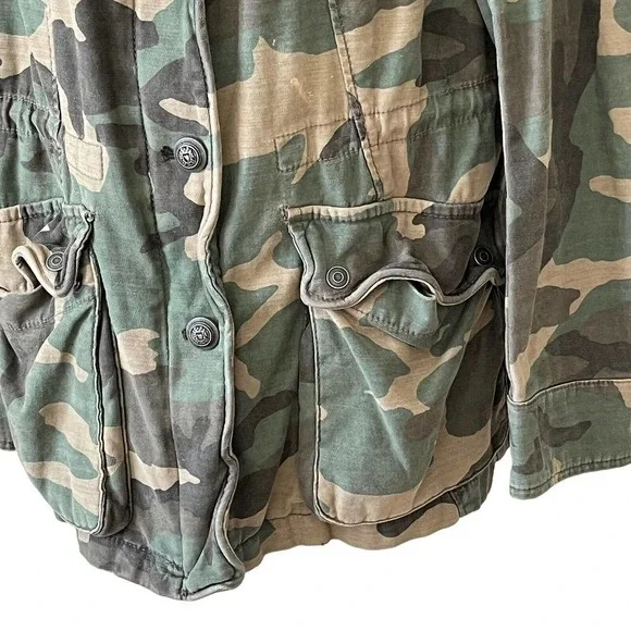 𝅺FREE People Not Your Brothers Faded Green Camo Print Surplus Shacket Jacket XS - Picture 3 of 14